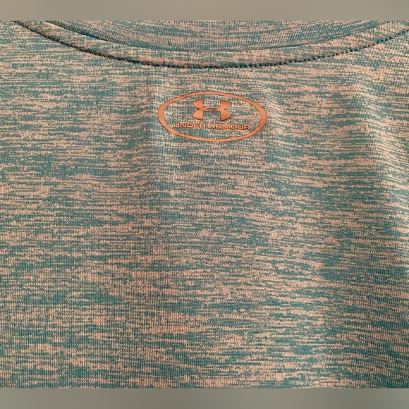 Under Armor heat gear T-Shirt / color: light teal blue 
size large - Picture 3 of 4